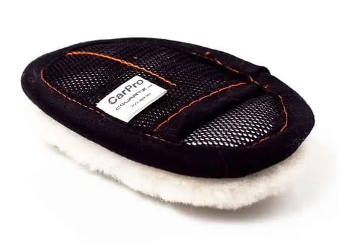 CarPro Mini Wool Wash Mitt – mała, bardzo delikatna, wełniana rękawica do mycia na 2 palce Wyjątkowa oferta