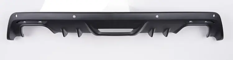 Tylny dyfuzor Roush z czujnikami parkowania Ford Mustang 2015 - 2017 na podwójne końcówki / 421919 Promocja