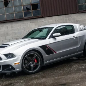 Wyjątkowa oferta Zestaw naklejek Roush na karoserię Ford Mustang 2013 - 2014 ( różne kolory )