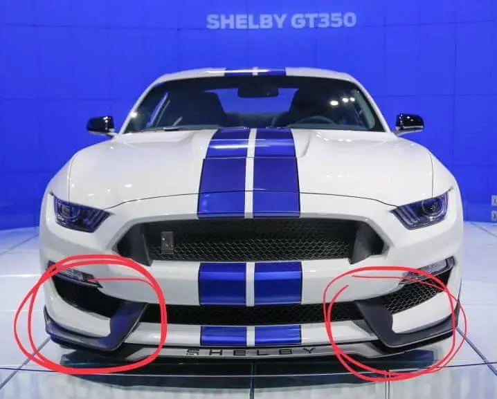 Szybka wysyłka Listwa prawa Ramka zderzaka Ford Mustang 2015 - 2019 Shelby GT350 / GT350R