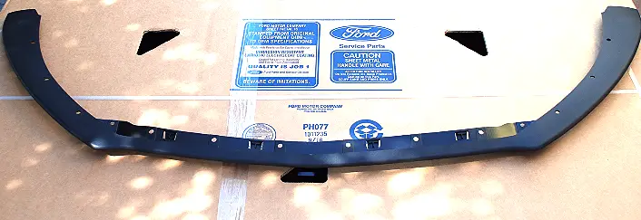 Bestseller Spoiler hokej zderzaka przedniego Ford Mustang 2015-2017 / 2.3 / 3.7 / 5.0