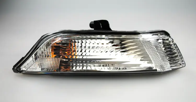 艢wiatło postojowe / Lampa / kierunkowskaz prawy Ford Mustang 2015-2023 Europa / 5346165 / FR3Z-13200-B / FR3B-13200-BD Taniej