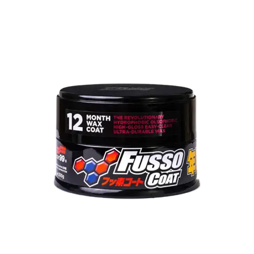 Soft99 FUSSO Coat 12 Months Wax DarkBardzo trwały wosk syntetyczny do ciemnych kolorów Nie przegap
